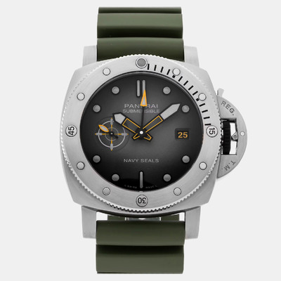 PAM 1323 Submersible Automatic Grey Dial Men's Stainless Steel Rugged Wristwatch Panerai 1220622 (arb25609)